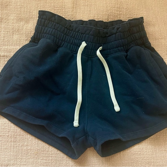 Sweat-shorts - Picture 2 of 3